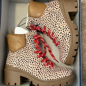 NWT Leopard Hiking Boots